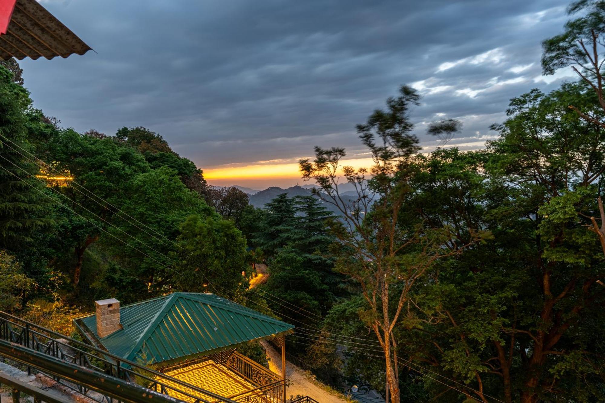 Saffronstays Kashi Villa Kasauli Exterior photo